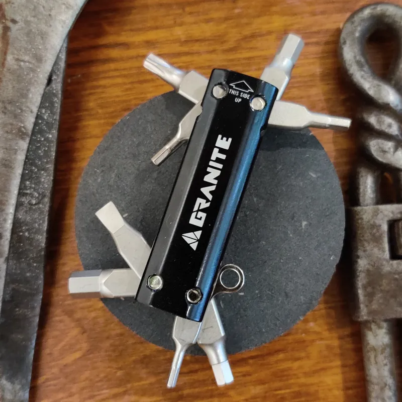 Granite STASH Multi-Tool Steerer Tube Hidden Black 